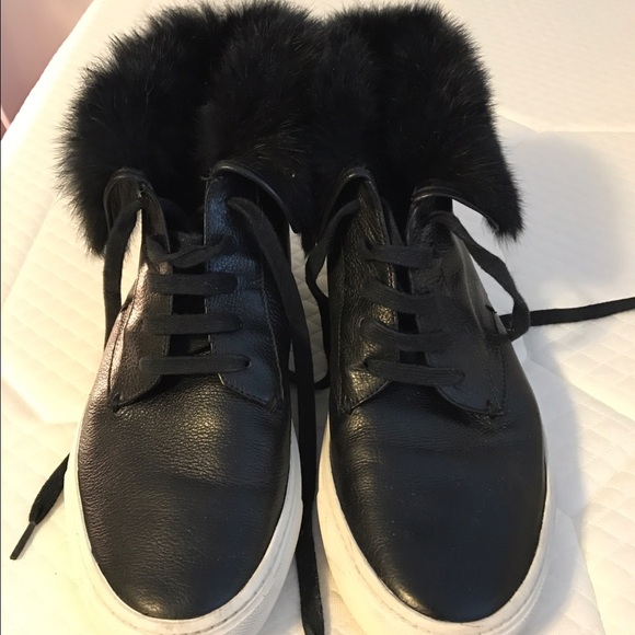 Vince Fur Sneakers - Picture 2 of 7